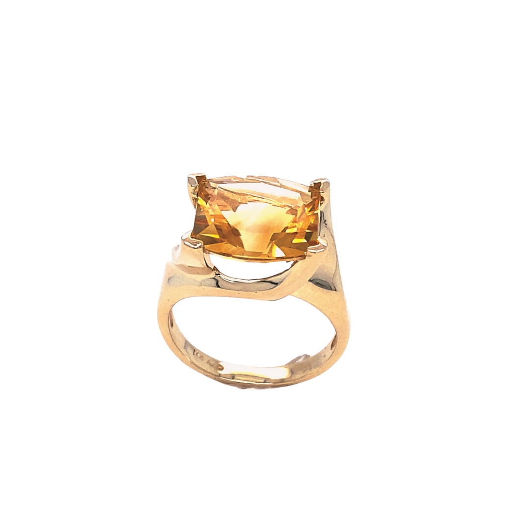Citrine Ring in Yellow Gold