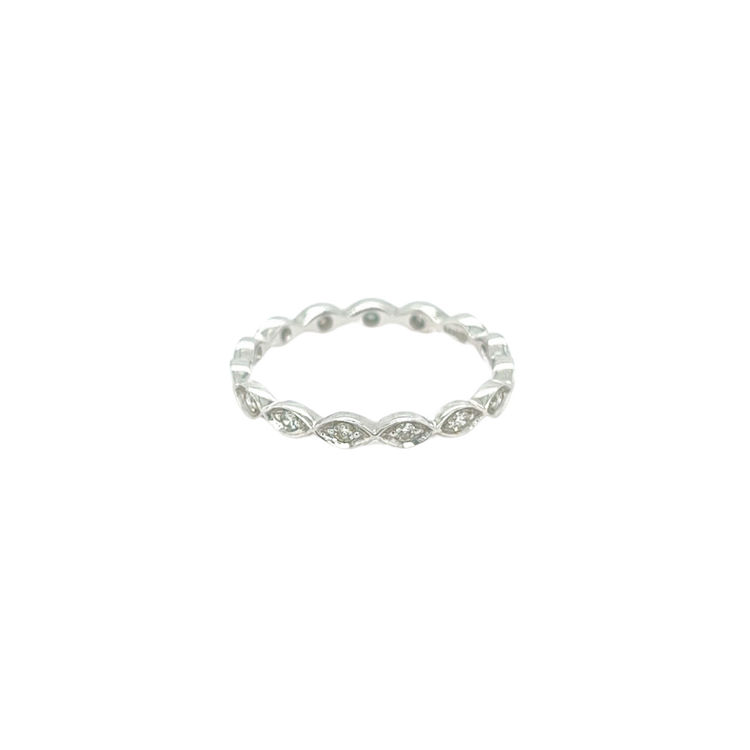 Wedding Band in White Gold and Diamonds - Eternity style