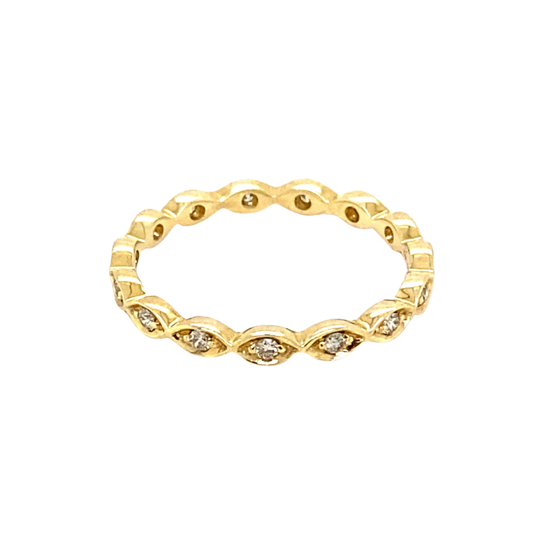 Wedding Band in Yellow Gold and Diamonds - Eternity style
