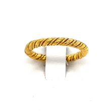 Load image into Gallery viewer, Wedding Band in Twisted 22K Yellow Gold
