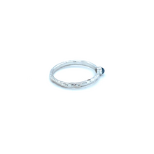 Load image into Gallery viewer, Sapphire Cabochon Ring
